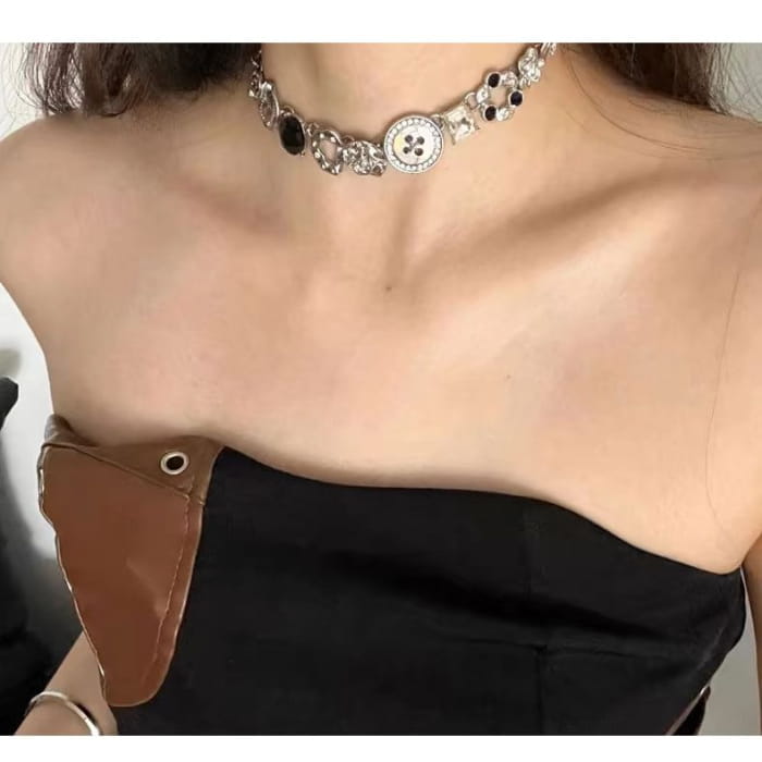 Pendant Choker