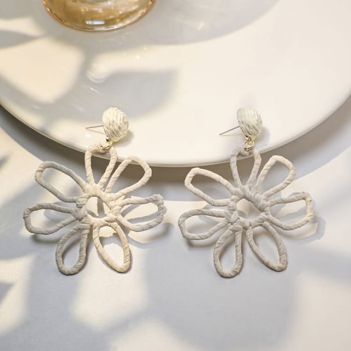 Perforated Floral Drop Earring - 1 Pair - E6084-5 - White