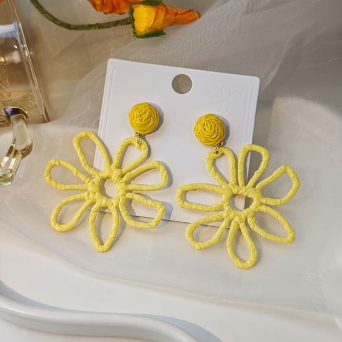 Perforated Floral Drop Earring - 1 Pair - E6084-8 - Yellow