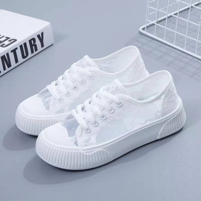 Perforated Platform Sneakers - White / 35