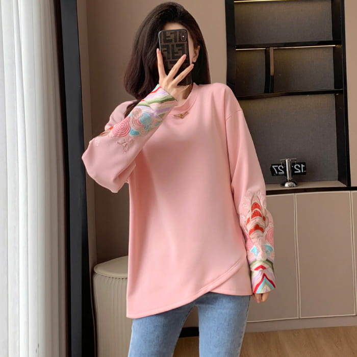 Pink Embroidery Round Collar Sweatshirt