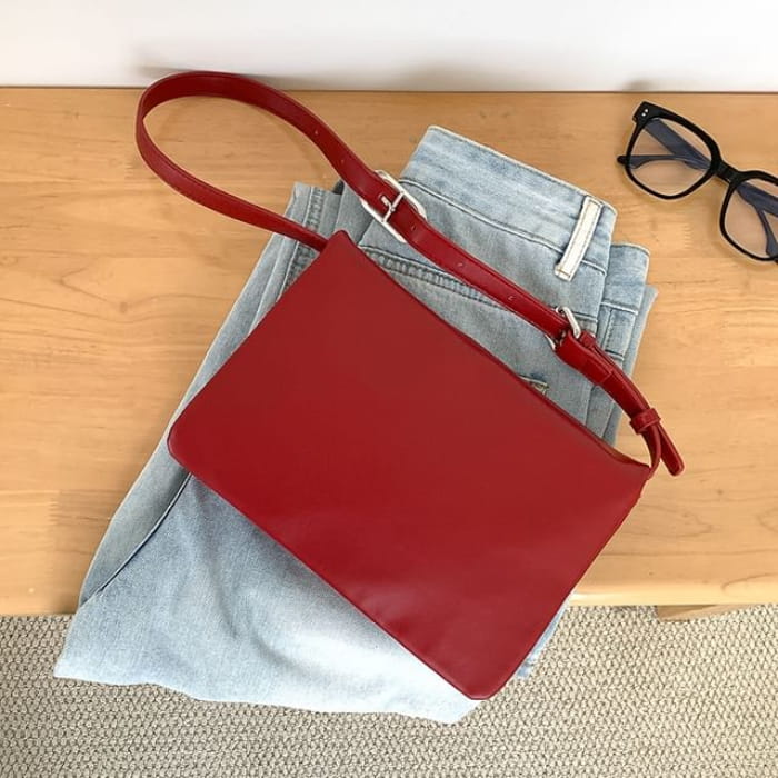 Plain Faux Leather Flap Shoulder Bag - Red / One Size