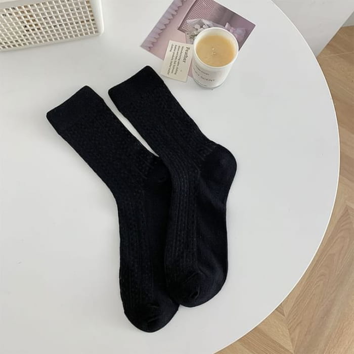 Plain Patterned Socks - Black / One Size