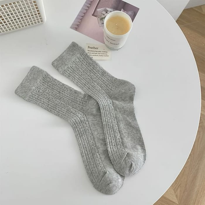 Plain Patterned Socks - Gray / One Size