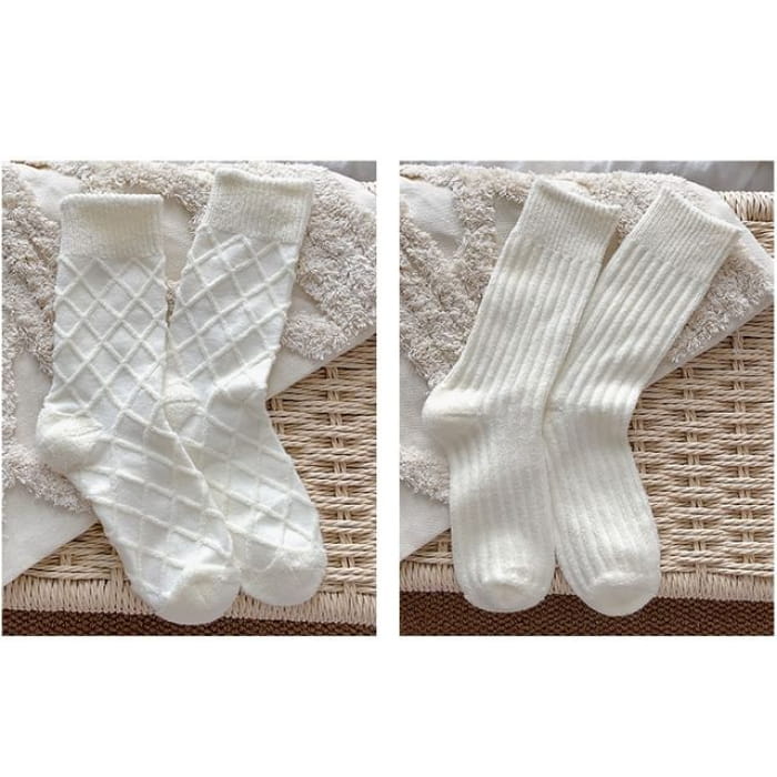 Plain Short Socks Set - 2 Pairs - Plaid & Vertical Stripes