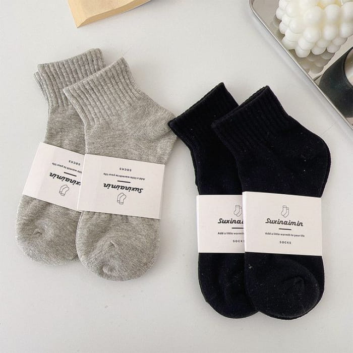 Plain Socks Set - of 4 Pairs - 2 Black & Light Gray