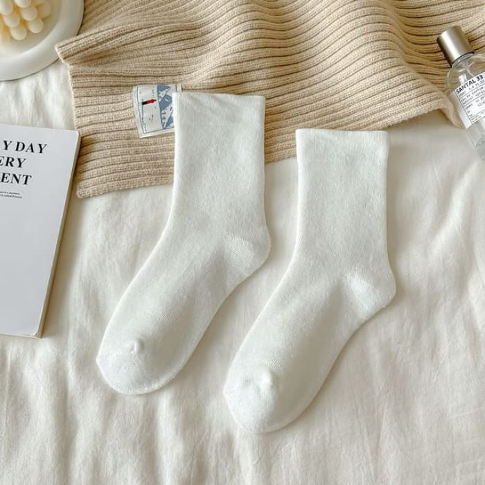 Plain Socks - White / One Size