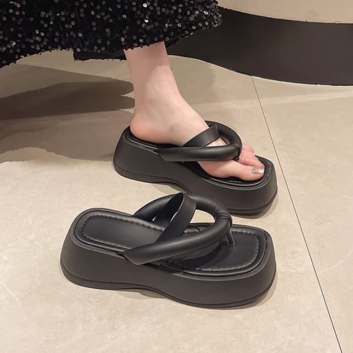 Platform Flip-Flops - Black / 35