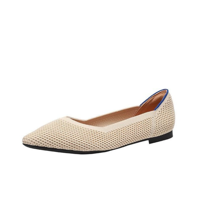 Pointed Flats - Almond / 34