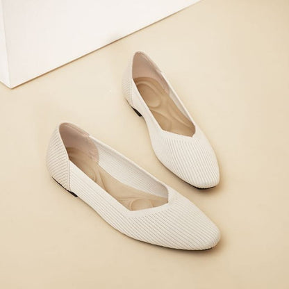 Pointy Knit Flats - Light Almond / 34