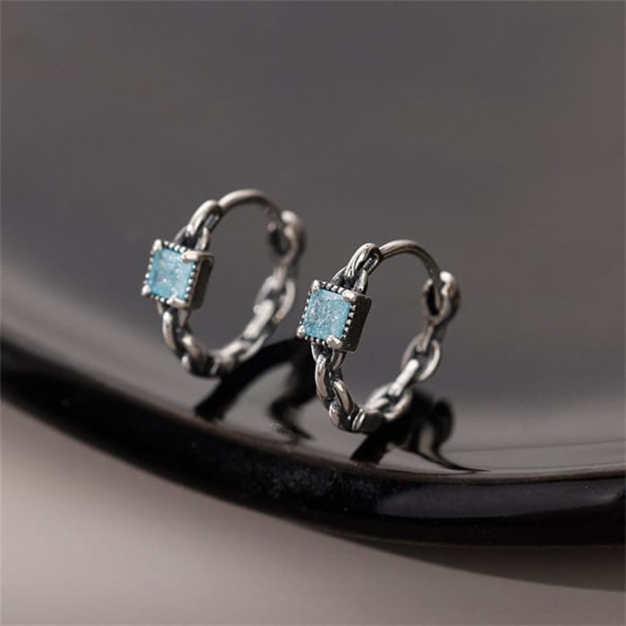 Rhinestone Chain Huggie Earring