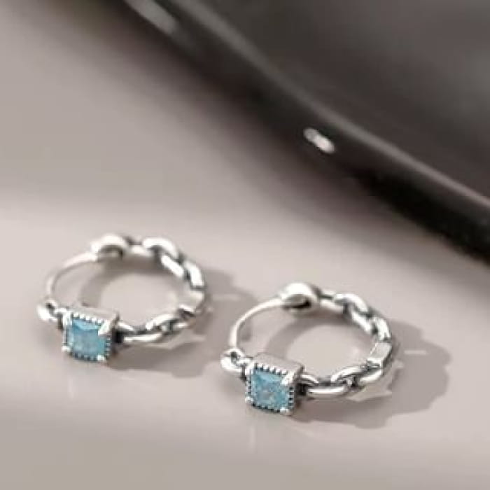 Rhinestone Chain Huggie Earring