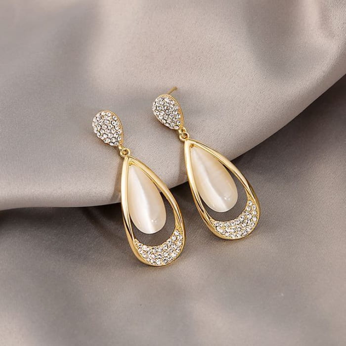 Rhinestone / Faux Cat Eye Stone / Alloy Earring (various