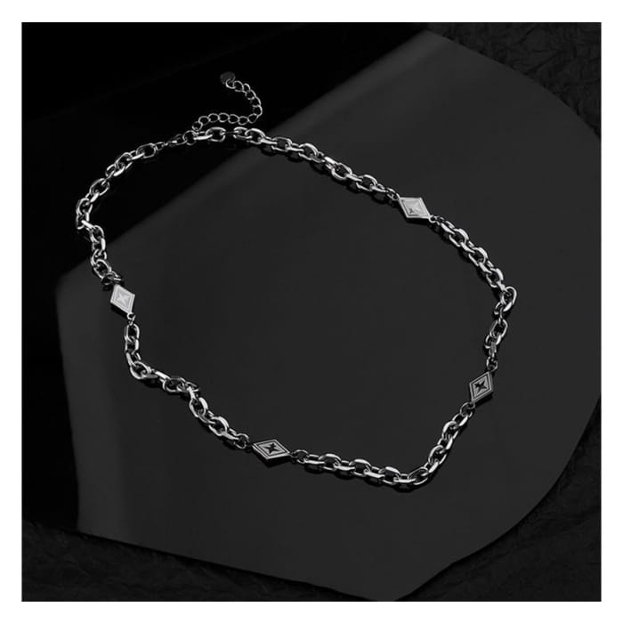 Rhombus Alloy Choker