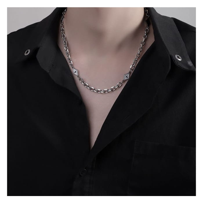 Rhombus Alloy Choker