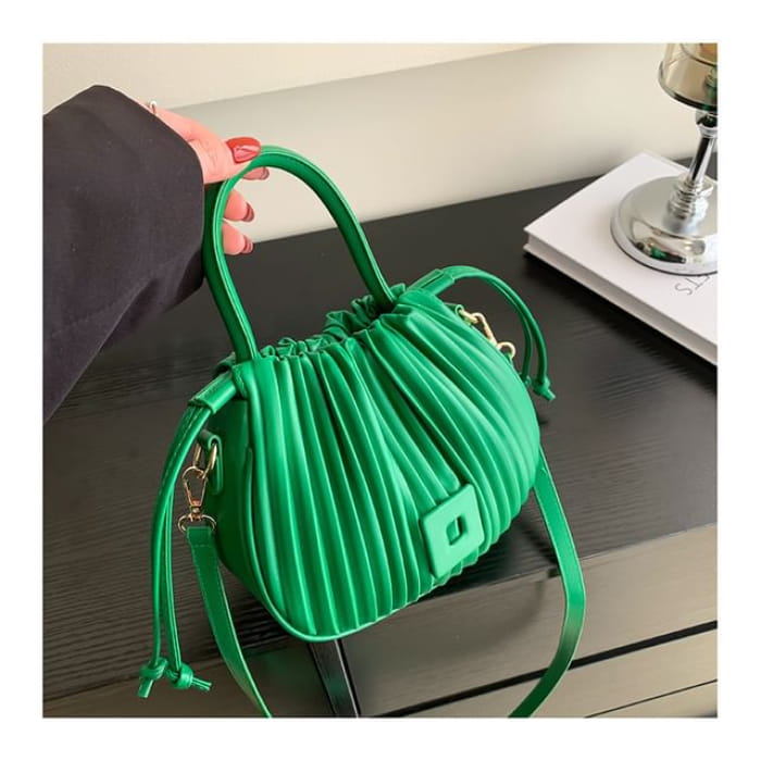 Ribbed Faux Leather Bucket Bag - Green / One Size