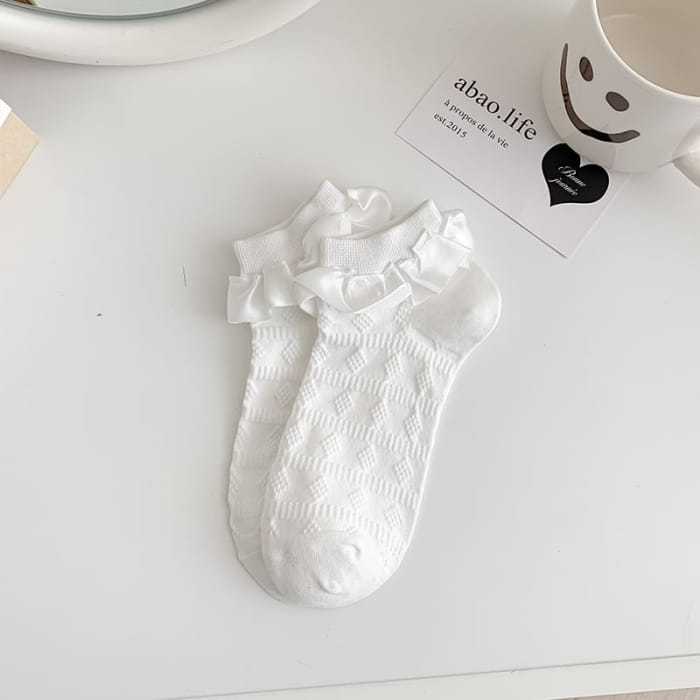 Ruffle Trim Socks