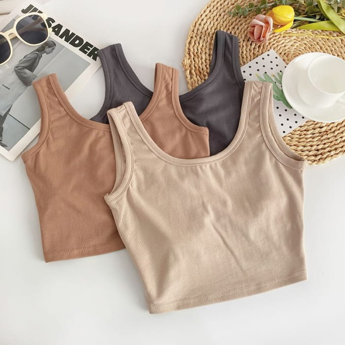 Scoop Neck Plain Crop Tank Top