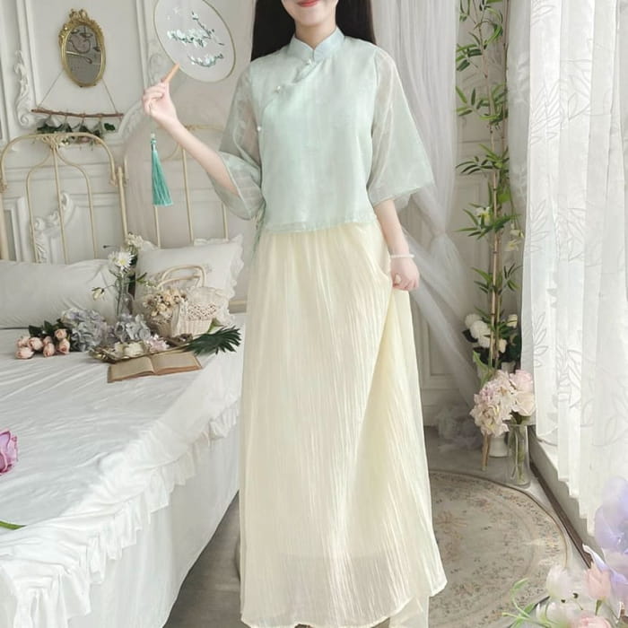 Set: Elbow-Sleeve Plaid Hanfu Blouse + High Waist Plain