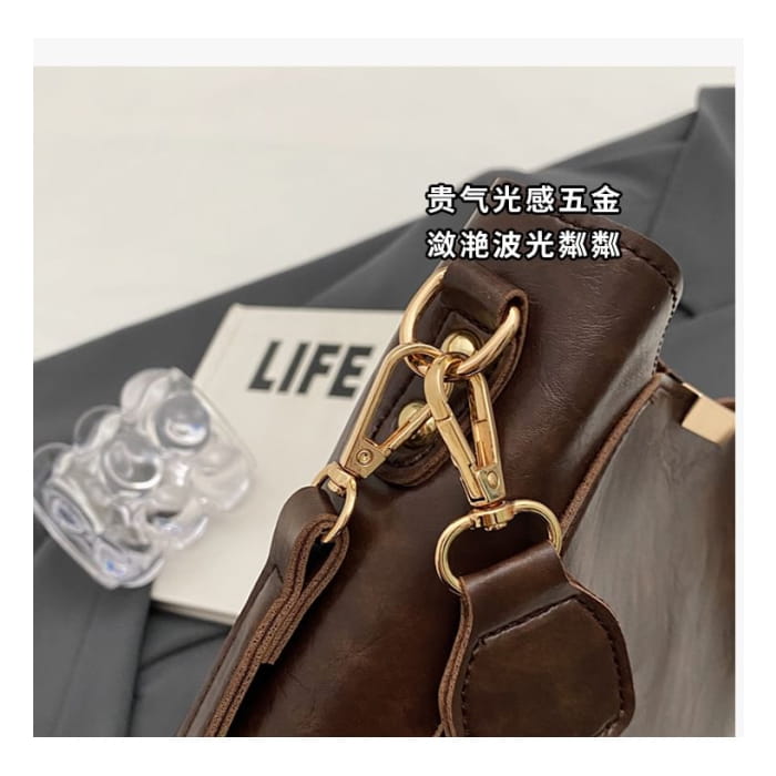 Set: Faux Leather Bucket Bag + Charm