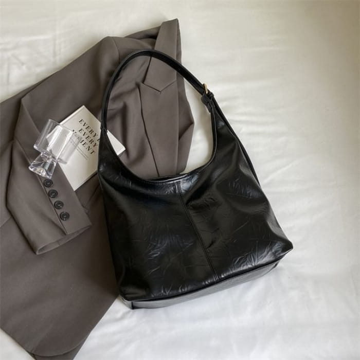 Set: Faux Leather Shoulder Bag + Pouch - Black / One Size