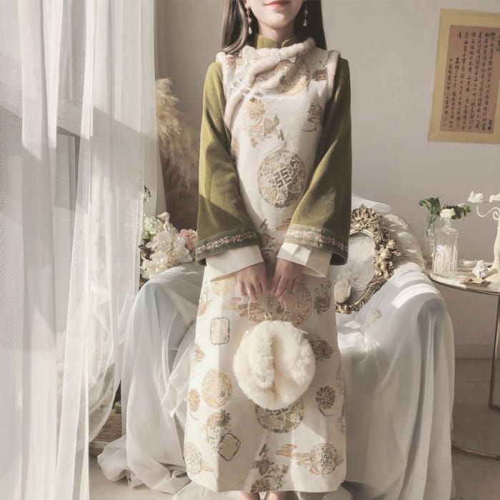 Set: Long-Sleeve Band Collar Embroidered Midi Qipao