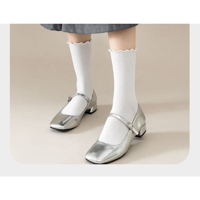 Set of 2 Paris: Plain Ribbed Ruffle Trim Socks