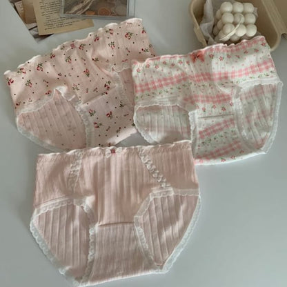 Set of 3: Lace Trim Panties - 3 - Pink / One Size