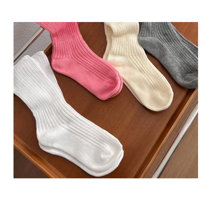 Set of 3 Pairs: Plain Ribbed Short Socks