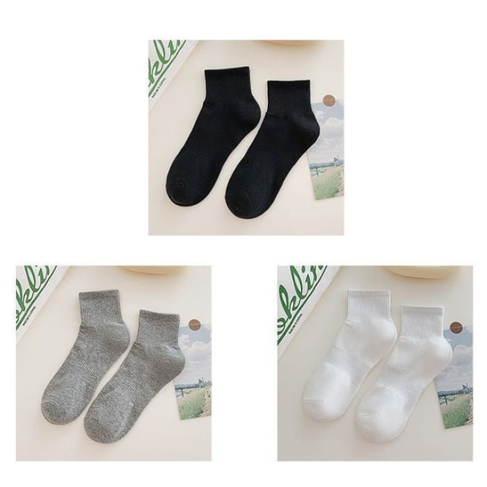 Set of 3 Pairs: Plain Ribbed Socks - Pairs - Black & Light