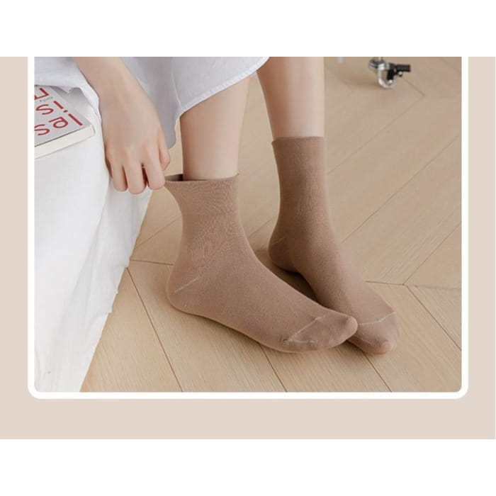 Set Of 6 Pairs: Plain Socks