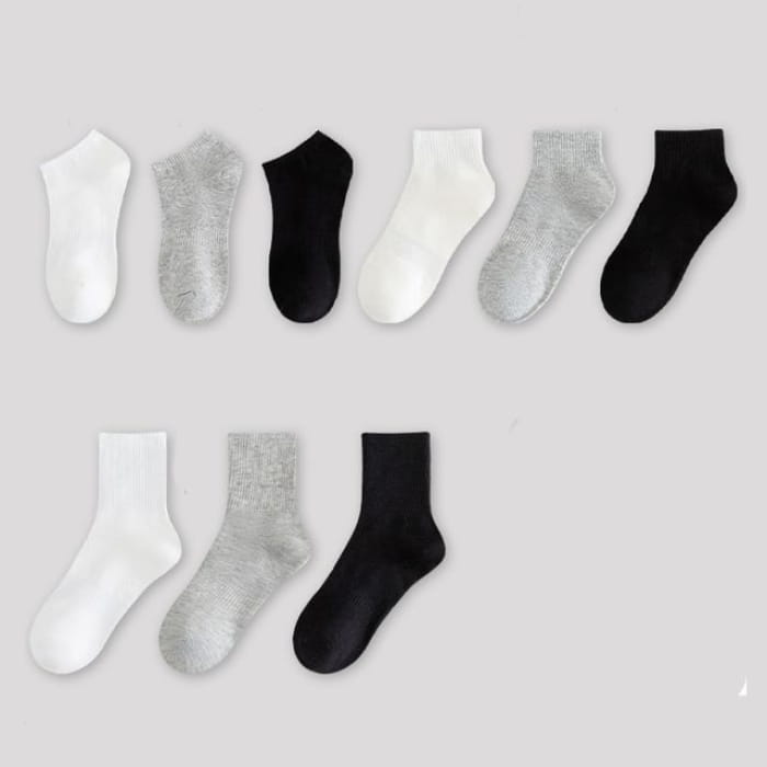 Set of 9 Pairs: Plain Ribbed Socks - 01 - Pairs - Black &