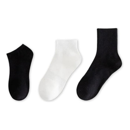 Set of 9 Pairs: Plain Ribbed Socks - 07 - Pairs - Black &