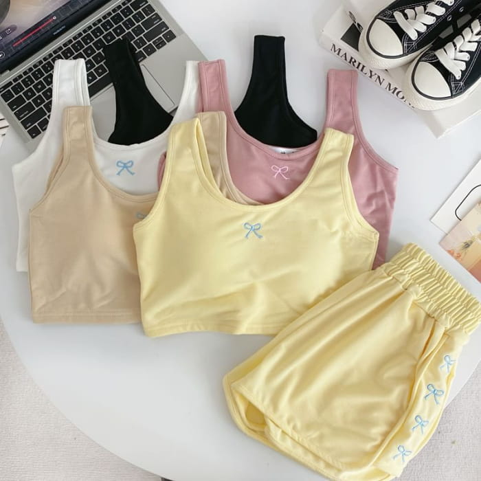 Set: Scoop Neck Bow Embroidered Padded Crop Tank Top