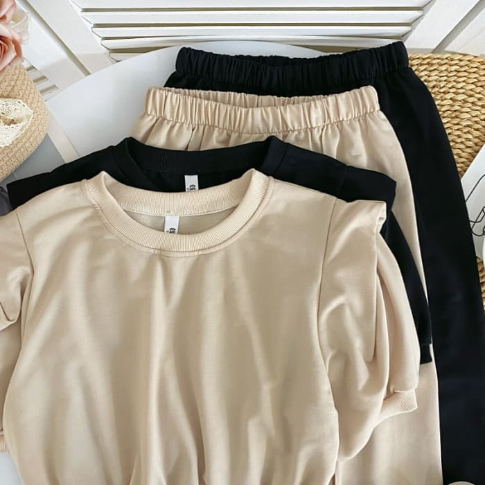 Set: Short-Sleeve Round Neck Crop Tee + Elastic Waist Wide