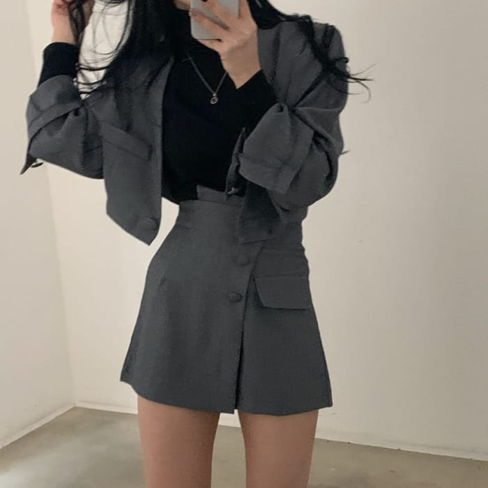 Set: Single-Button Cropped Plain Blazer + Buttoned Mini