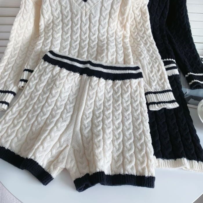 Set: V-Neck Contrast Trim Cable Knit Sweater + High Waist