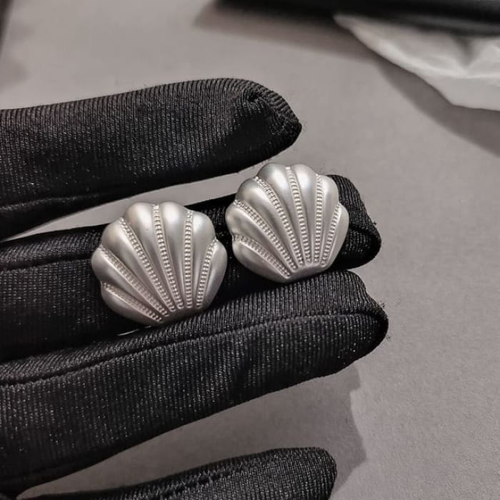 Shell Stud Earring - 1 Pair - S925 Silver - One Size