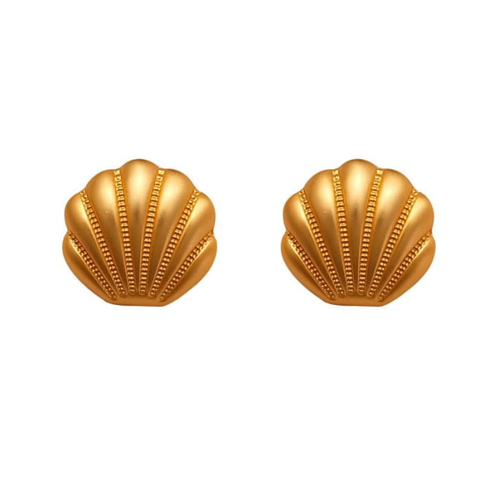 Shell Stud Earring