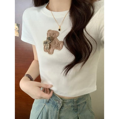 Short-Sleeve Crew Neck Bear Embroidered Cropped T-Shirt