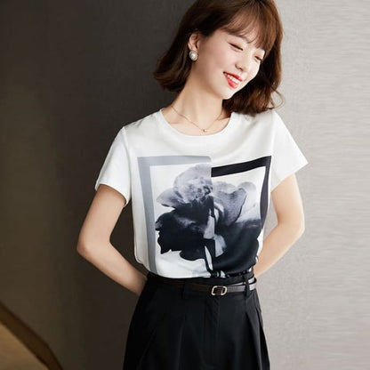 Short-Sleeve Crew Neck Floral T-Shirt - White / S