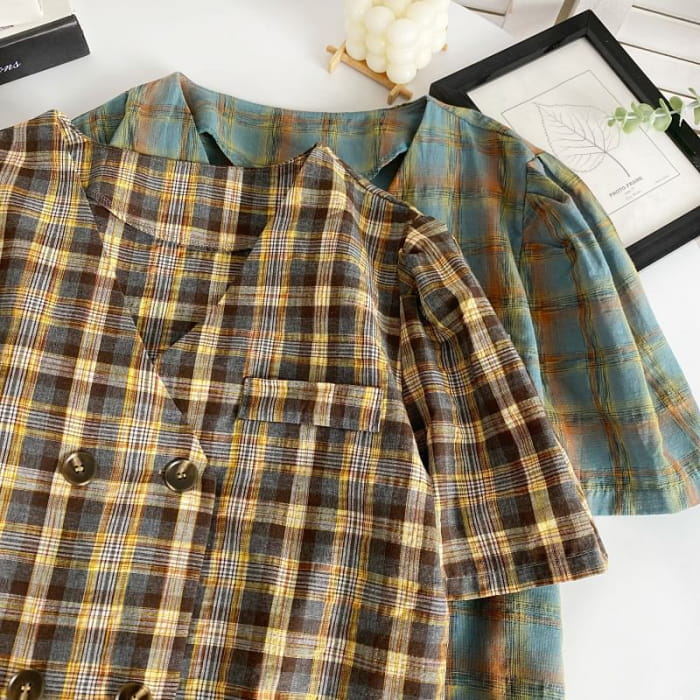 Short-Sleeve Double Breasted Plaid Shirt