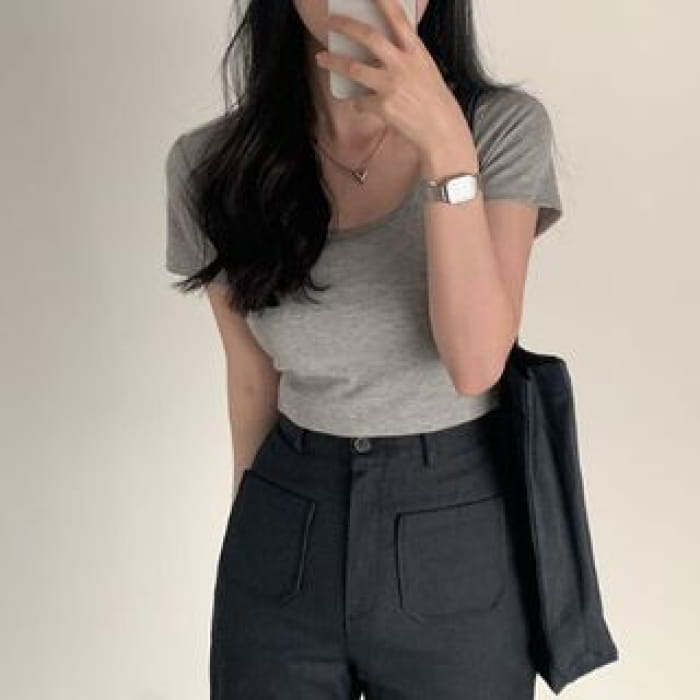 Short-Sleeve Plain Cropped T-Shirt - Gray / One Size