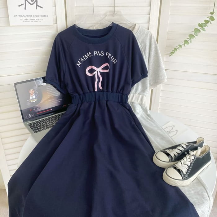 Short-Sleeve Round Neck Bow Print Midi A-Line T-Shirt Dress