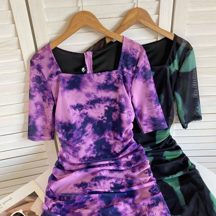 Short-Sleeve Square Neck Tie Dye Ruched Slit Midi Sheath