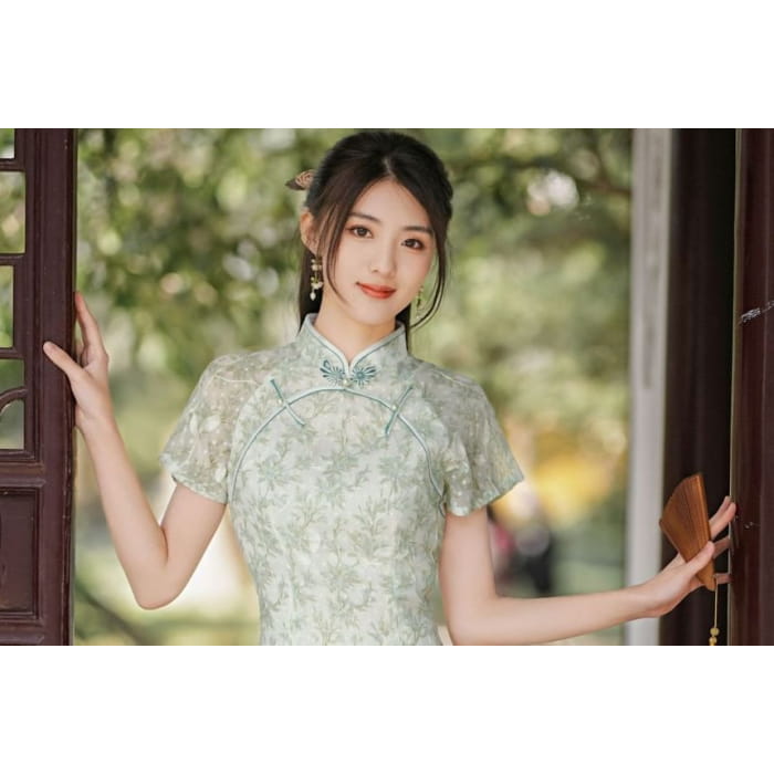 Short-Sleeve Stand Collar Floral Print Contrast Trim Frog