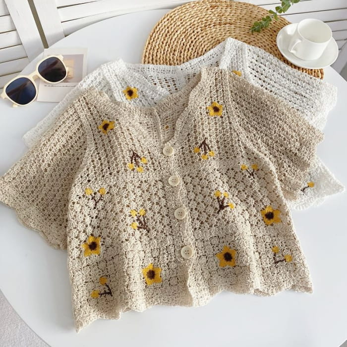 Short-Sleeve V-Neck Flower Embroidered Crochet Knit Top