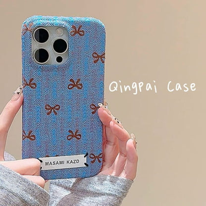 Simple Bow Flannel Phone Case - iPhone 16 Pro Max / 15 / 14