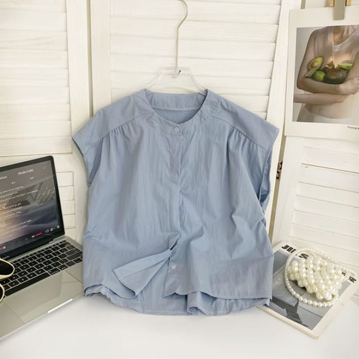 Sleeveless Round Neck Plain Shirt - Light Blue / One Size