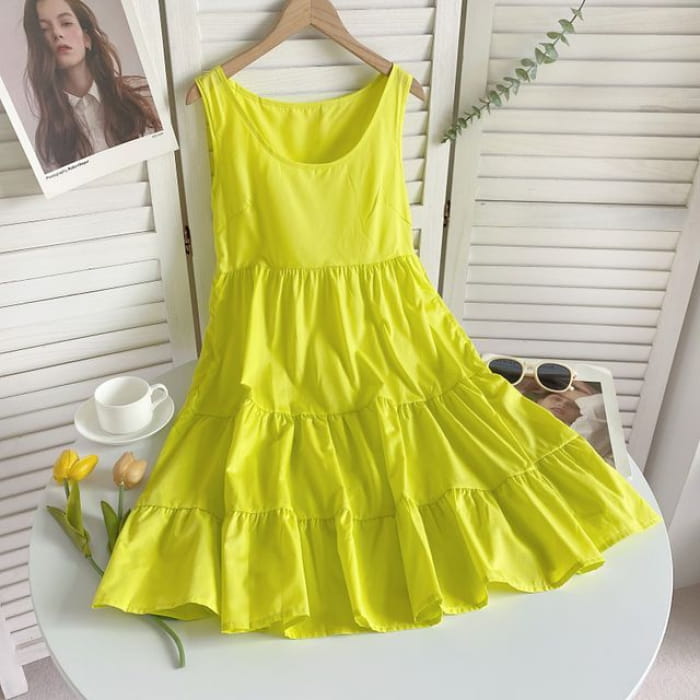 Sleeveless Scoop Neck Plain Tiered A-Line Dress - Neon